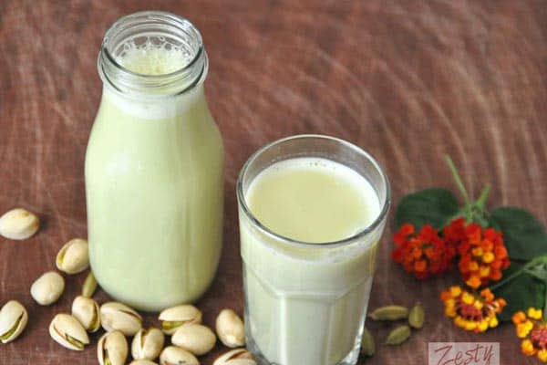 Milk With Pistachios For Improved Nutrition and Health